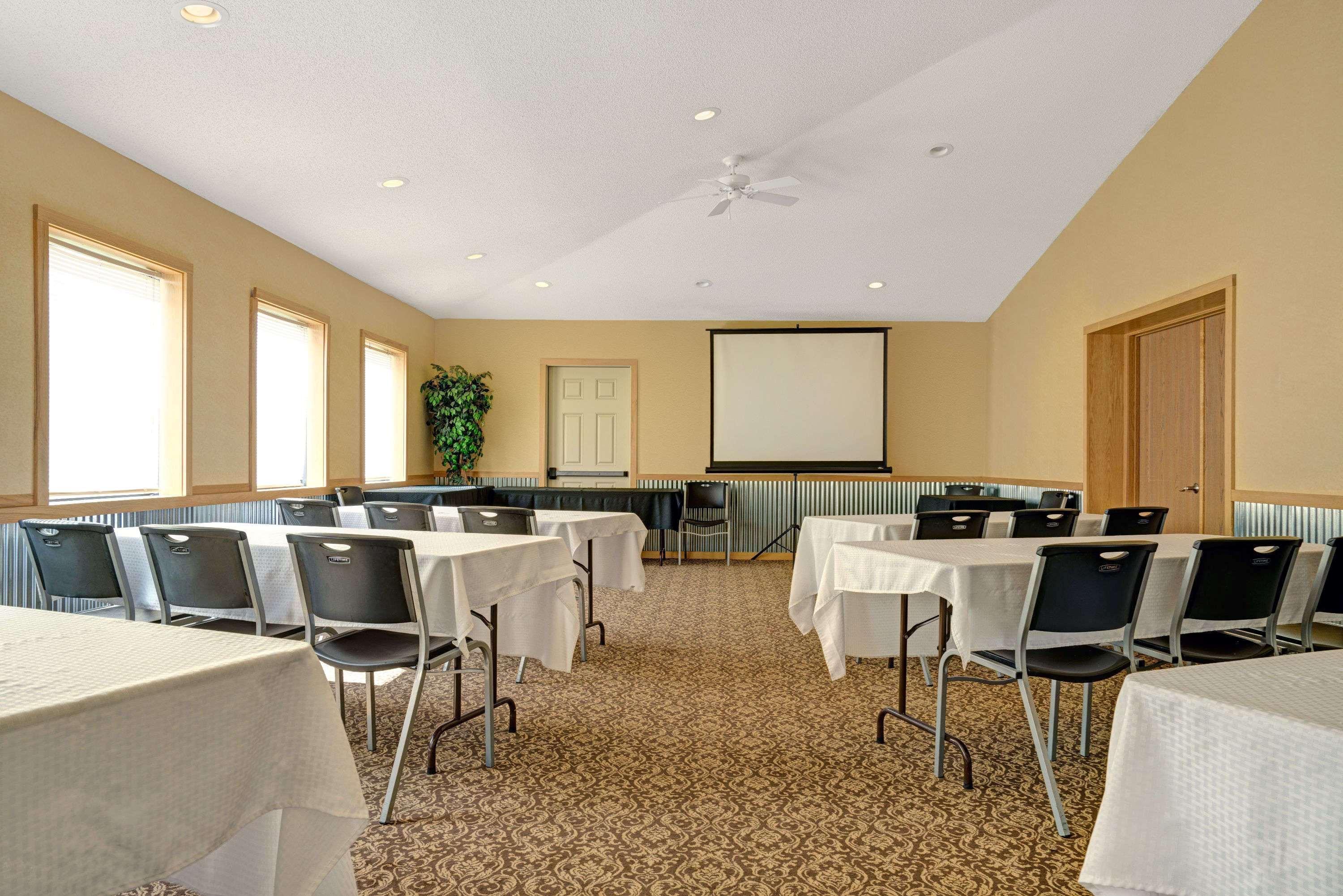 מלון Super 8 By Wyndham Monticello מראה חיצוני תמונה